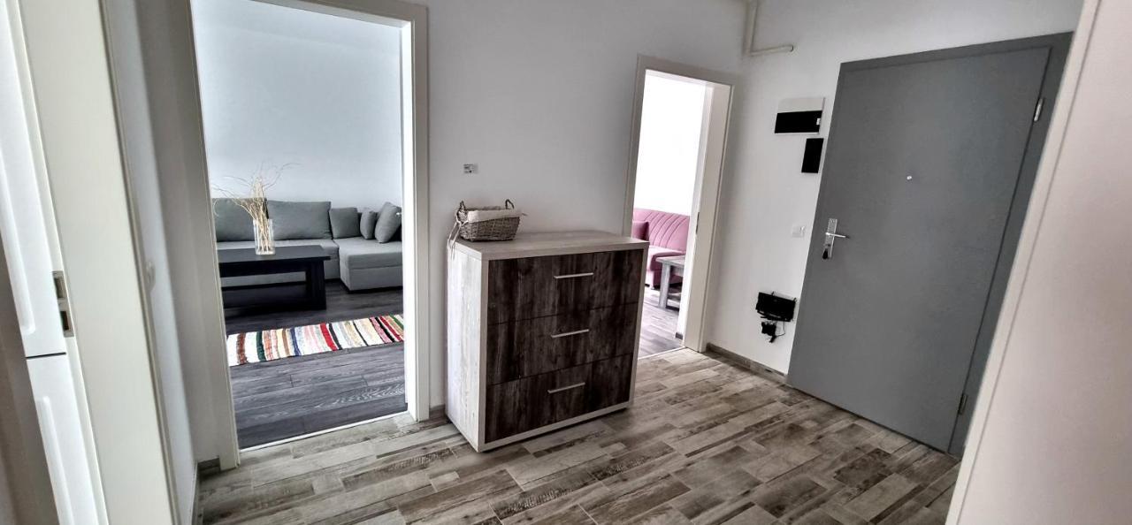Swan Brasov Apartment מראה חיצוני תמונה